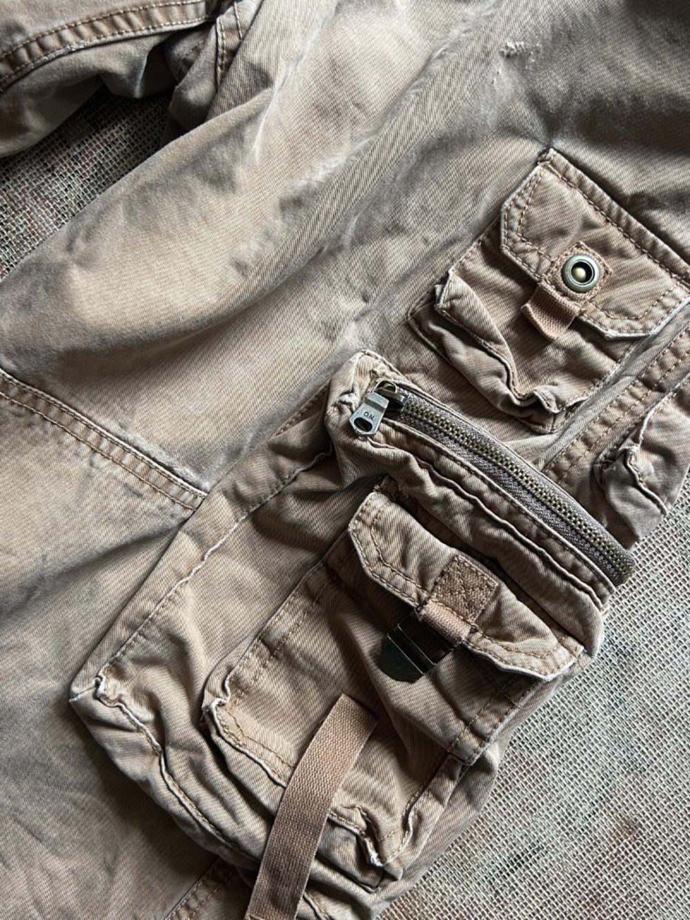 Vintage Y2K Cargo Pants - Picture 2 of 5